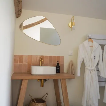 Maison Pernette, Cocon D'évasion Avec Bain Nordique Casa vacanze Saint-Bonnet-des-Bruyères